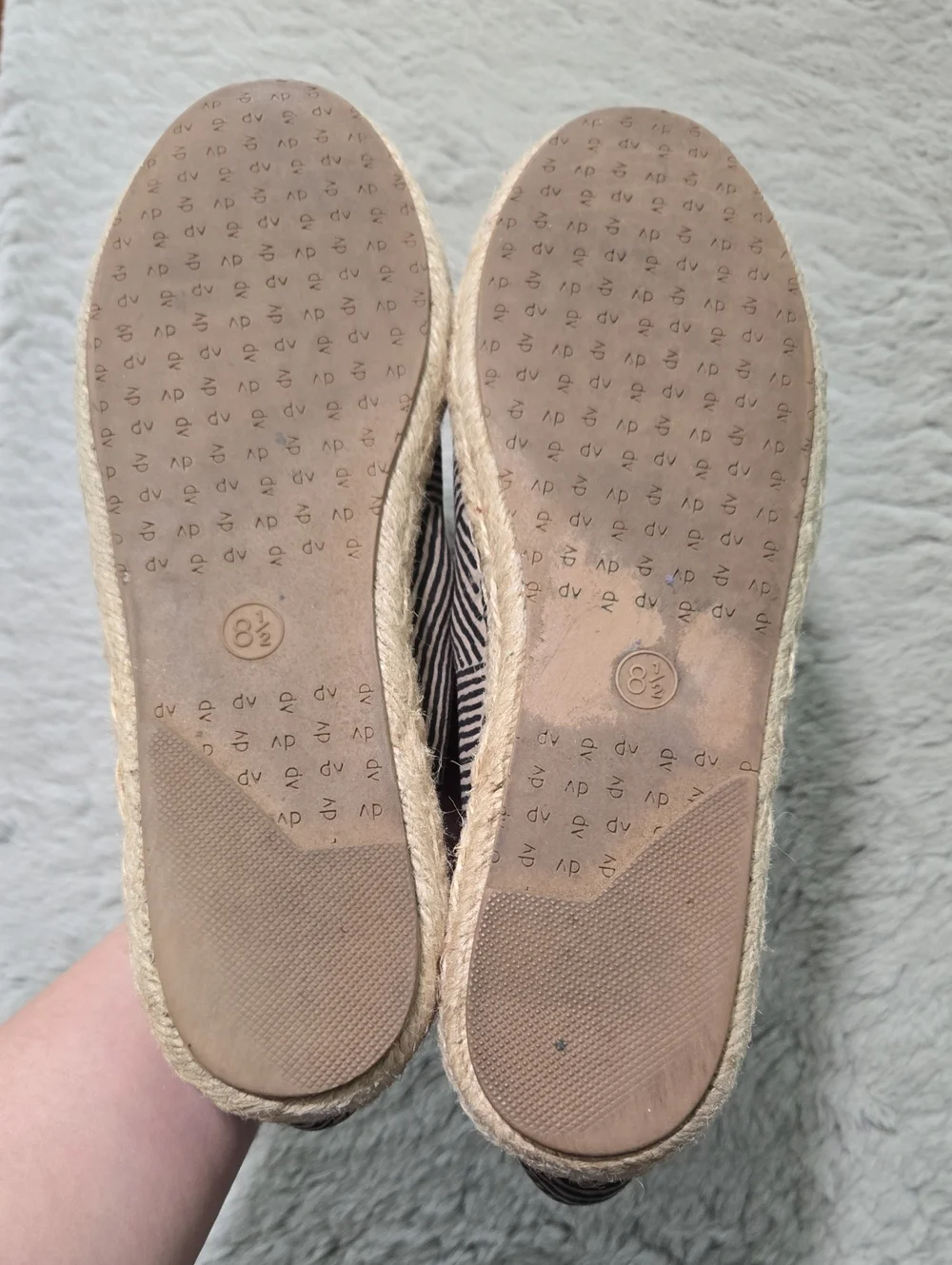 DV Dolce Vita espadrilles slides slip ons size 8.5